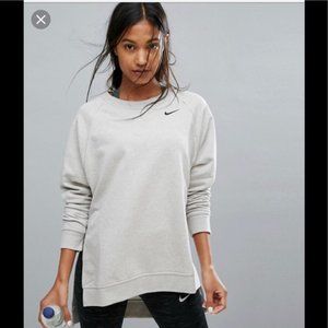 NIKE Versa Long Sleeve Grey Training Sweatshirt/Top | SZ Medium